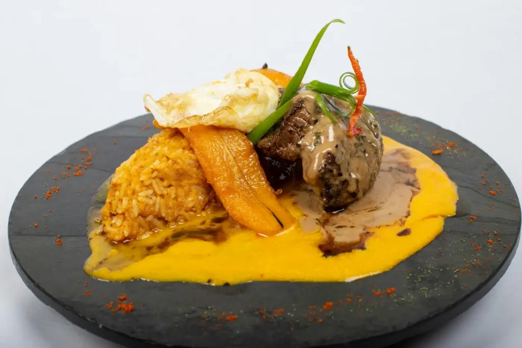 almuerzo criollo